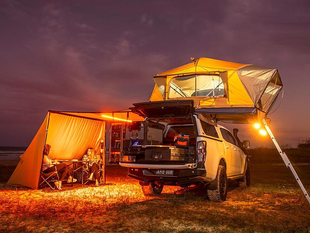 2000 DLX AWNING ALCOVE 2M