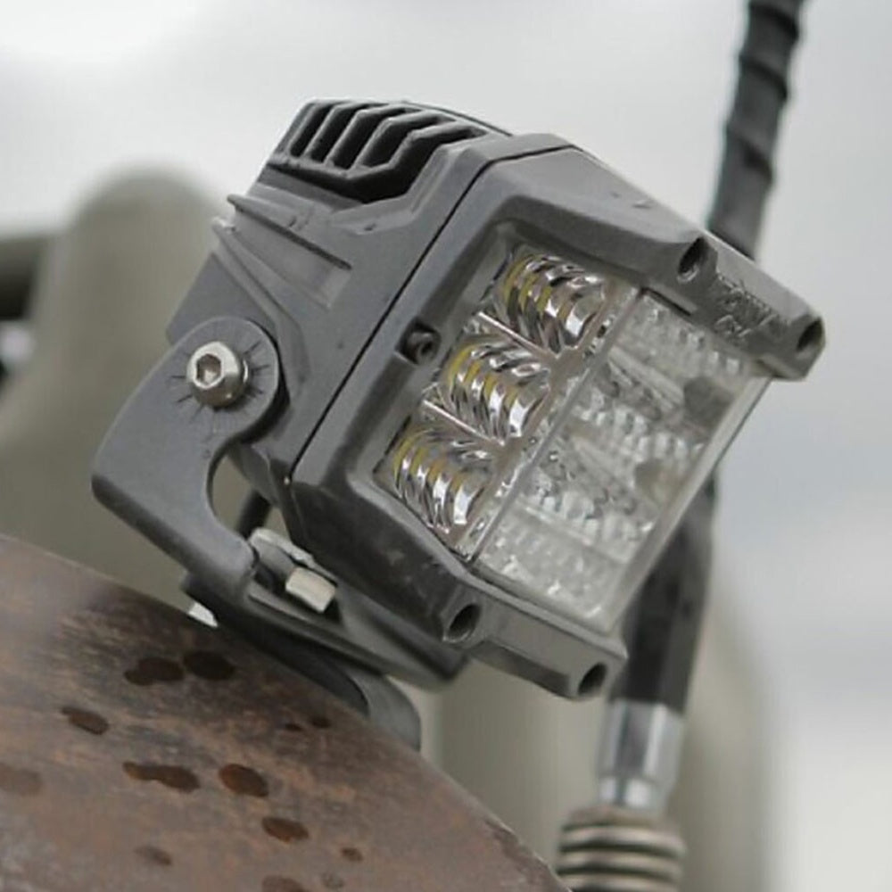 30W UNIVERSAL 3” WITH SIDE SHOOTERS (EACH)