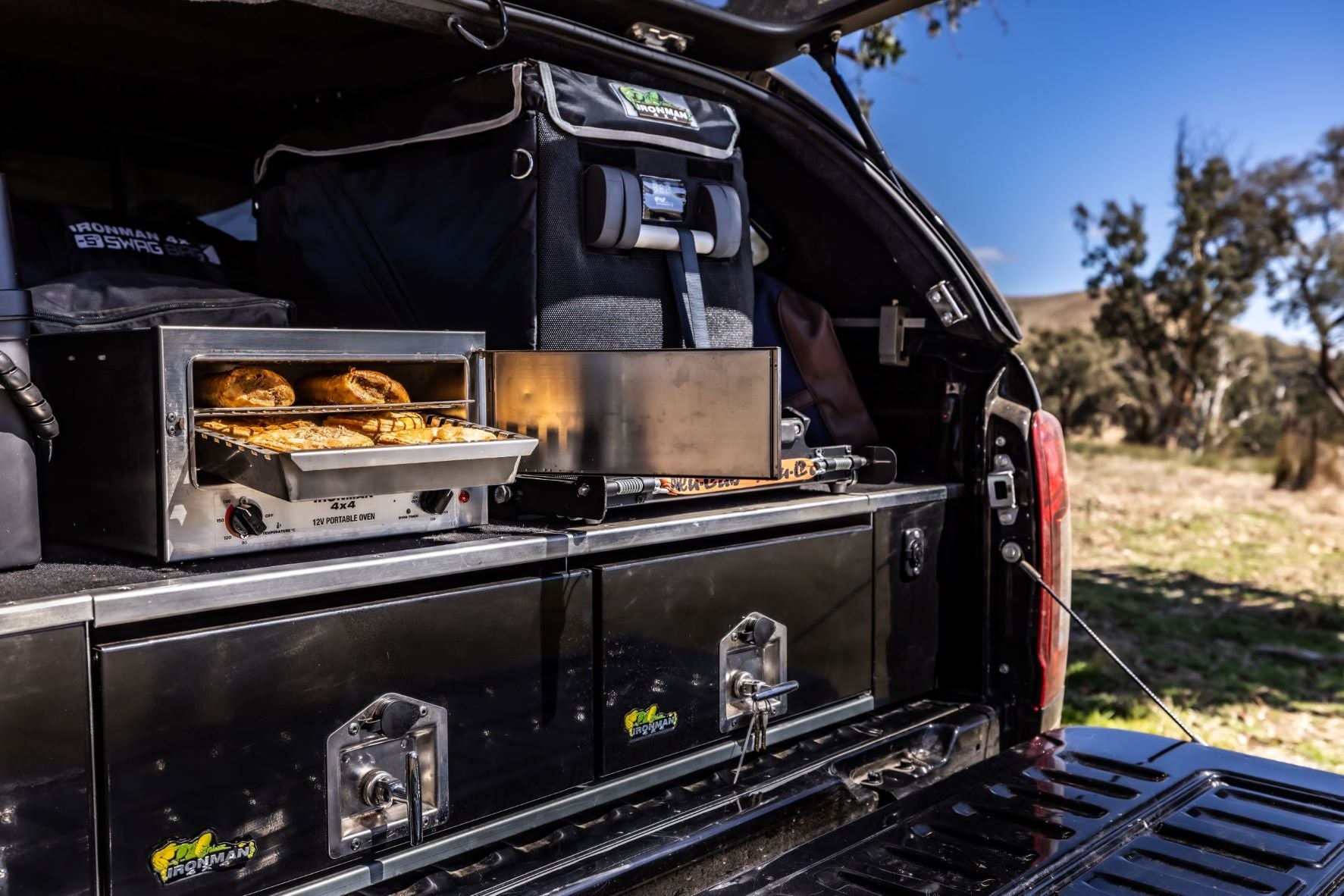 PORTABLE CAMP OVEN – 12V